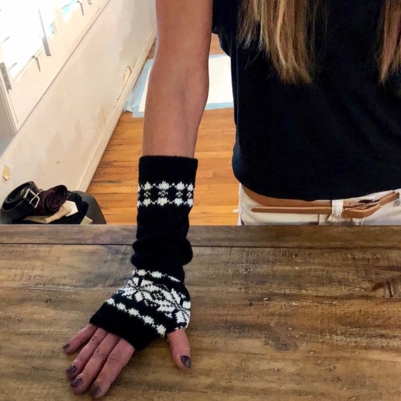 ✨ARM WARMER/FINGERLESS GLOVES WINTER PATTERN✨ - Picture 6 of 7